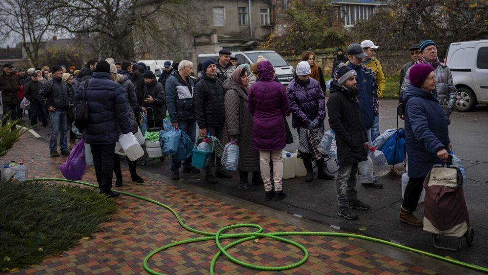 Зеленский: "Самые ожесточённые бои — в Донбассе"