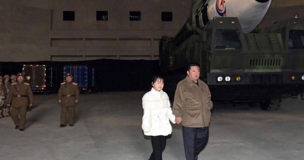 Появившаяся на публике дочь Ким Чен Ына может быть его вторым ребенком, — СМИ