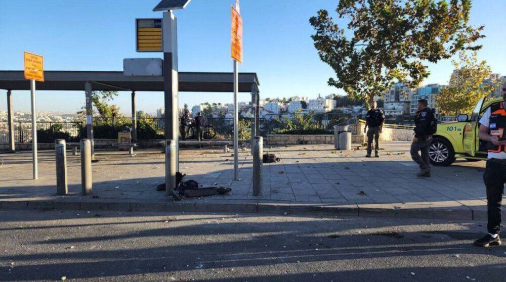 В Иерусалиме раздались взрывы на автобусной станции, много пострадавших