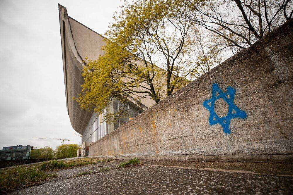Премьер Литвы: создание еврейского мемориала вместо Дворца спорта в Вильнюсе – долгий процесс