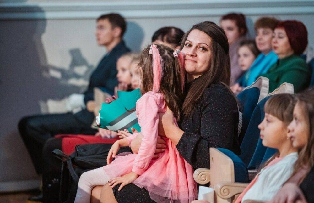 В преддверии Дня матери в Твери наградили победителей Всероссийского конкурса «Семья года - 2022» и областного конкурса «Лучшее семейное подворье»