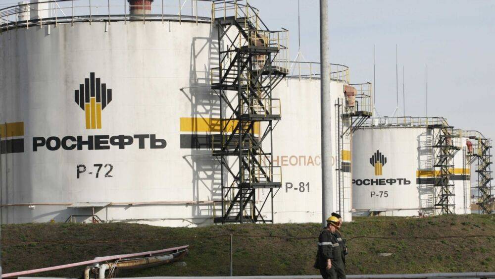 Bloomberg: Россия запретит продажу нефти странам, которые ввели потолок цен