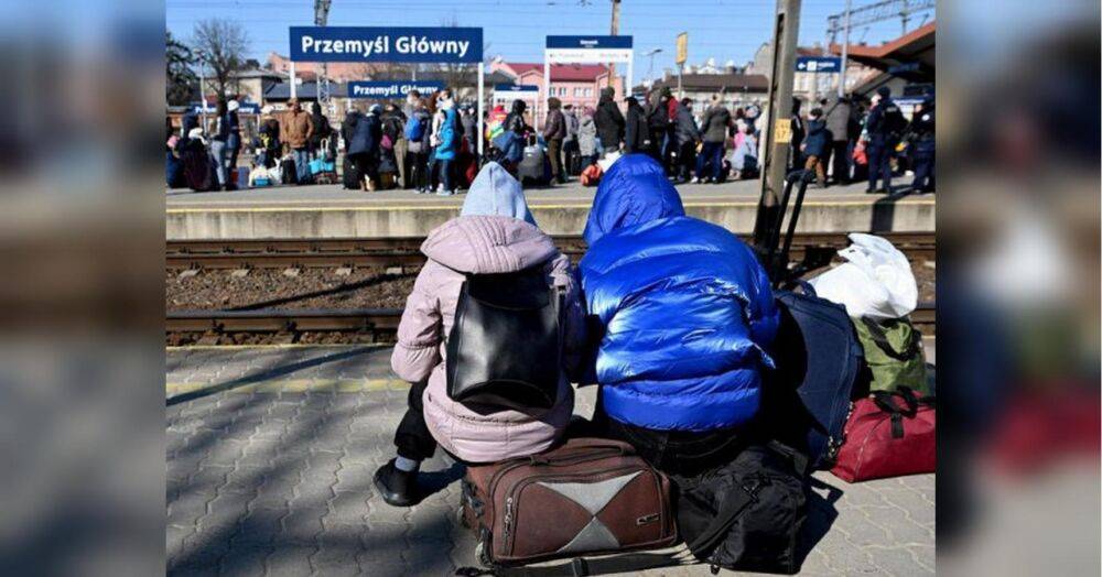 «Це допоможе зупинити хвилю біженців з України до Європи»: нова стратегія Польщі