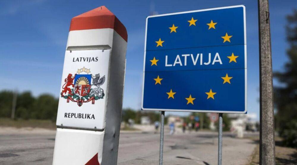 В Латвии попал в ДТП автобус с украинскими военными: есть жертва и пострадавшие