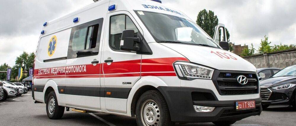 Подобрал на дороге неизвестный предмет: в Одесской области взрывчатка оторвала мужчине пальцы | Новости Одессы