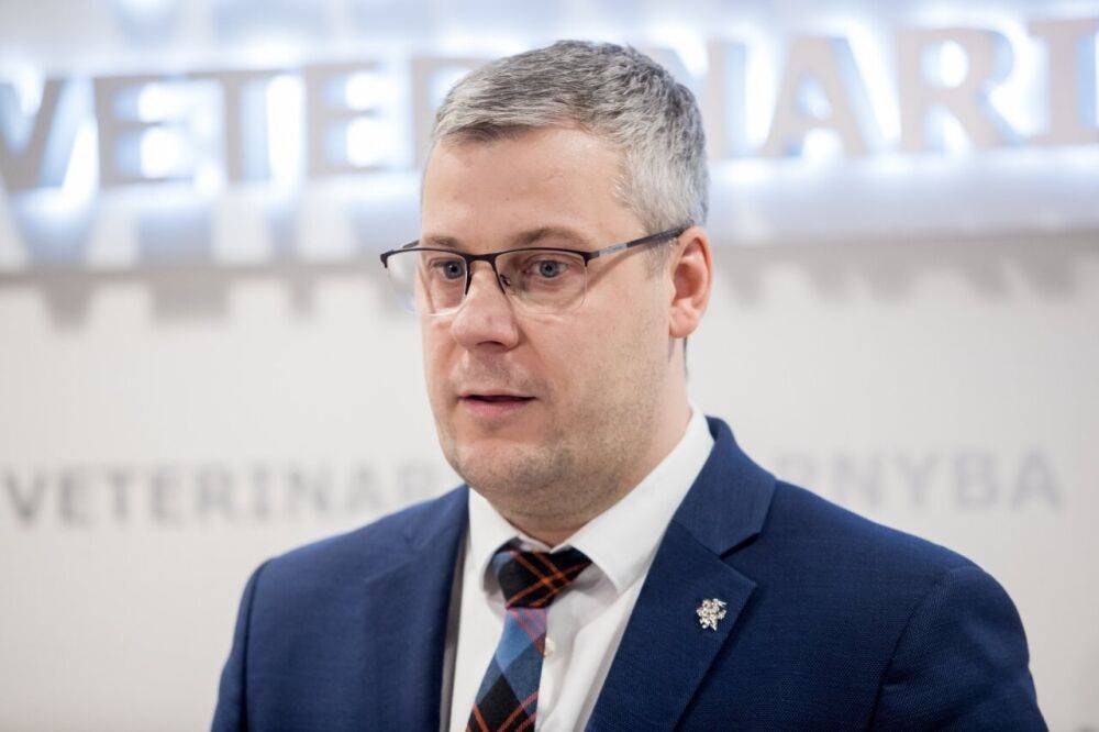 Кабмин Литвы уволил подозреваемого в коррупции главу Ветслужбы