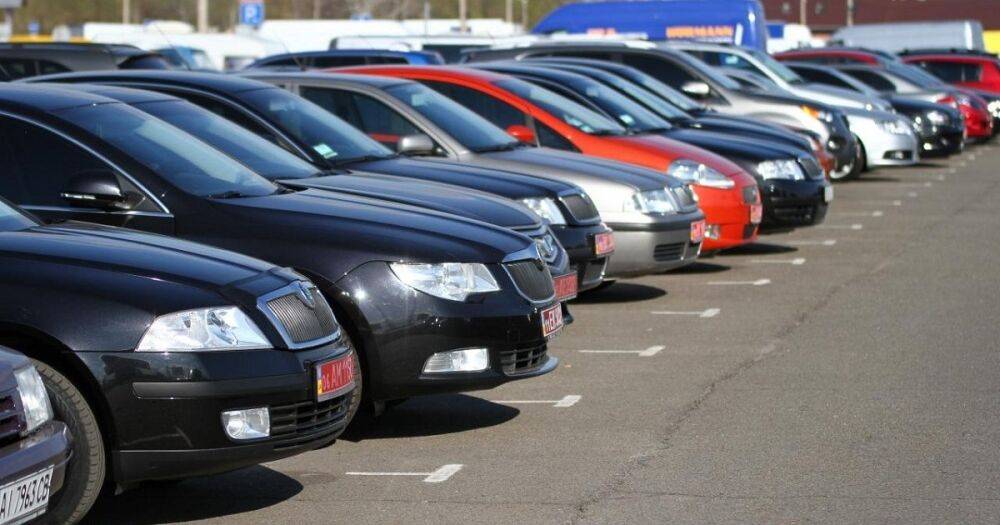 Названы самые дорогие и самые дешевые б/у авто в Украине за 2022 год