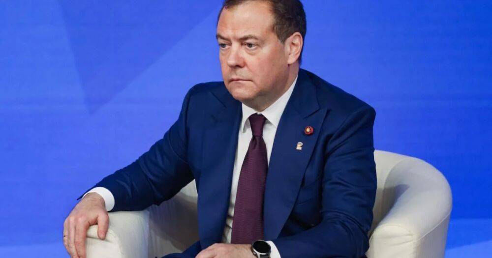 "Импотенты и выскочки, покайтесь": Медведев угрожает НАТО из-за возможных поставок Patriot Украине