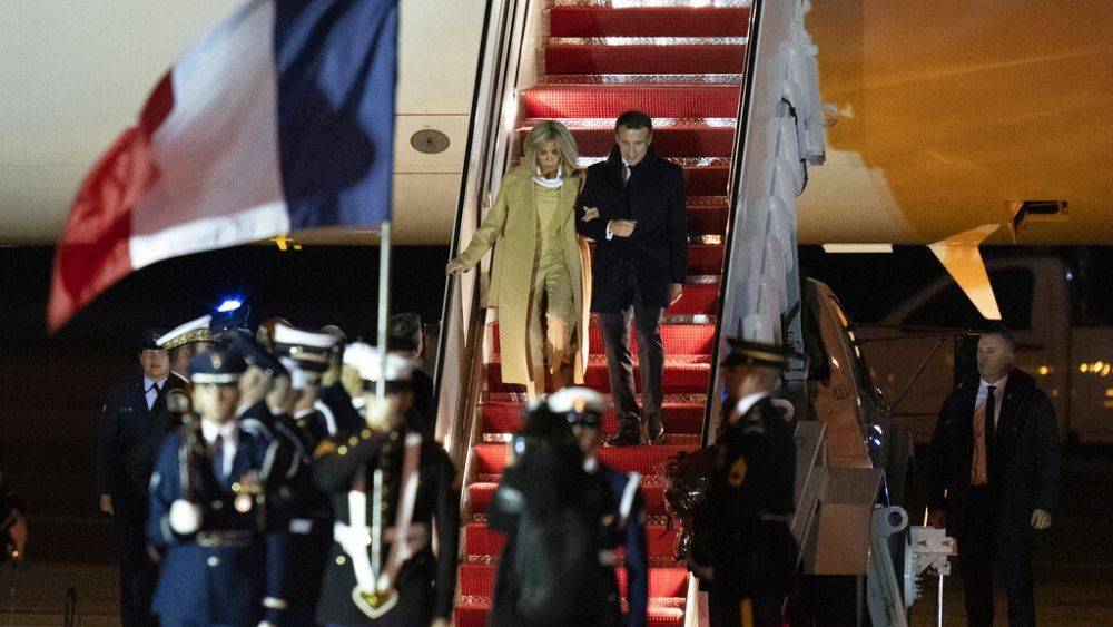 Президент Франции совершает государственный визит в США на фоне напряженных торговых отношений