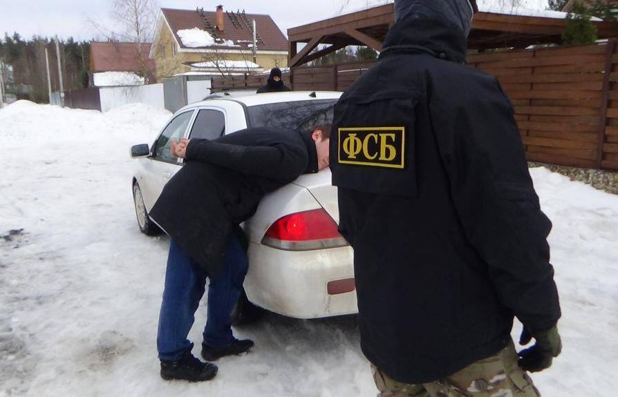 За взятку сотруднику УФСБ России по Тверской области осужден житель Селижаровского района