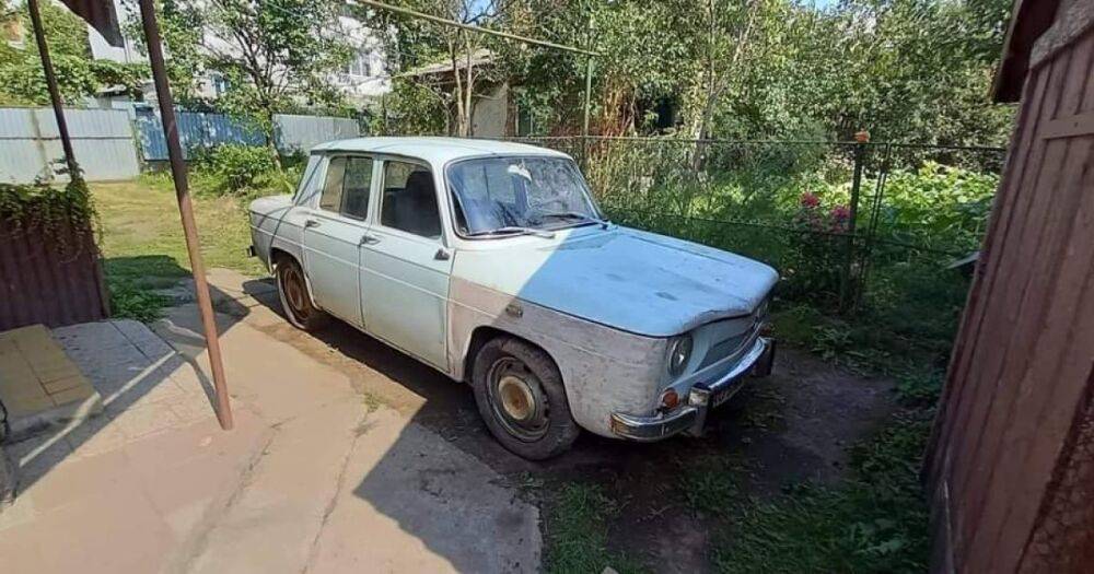 В Украине обнаружен знаменитый ретро-автомобиль Renault (фото)