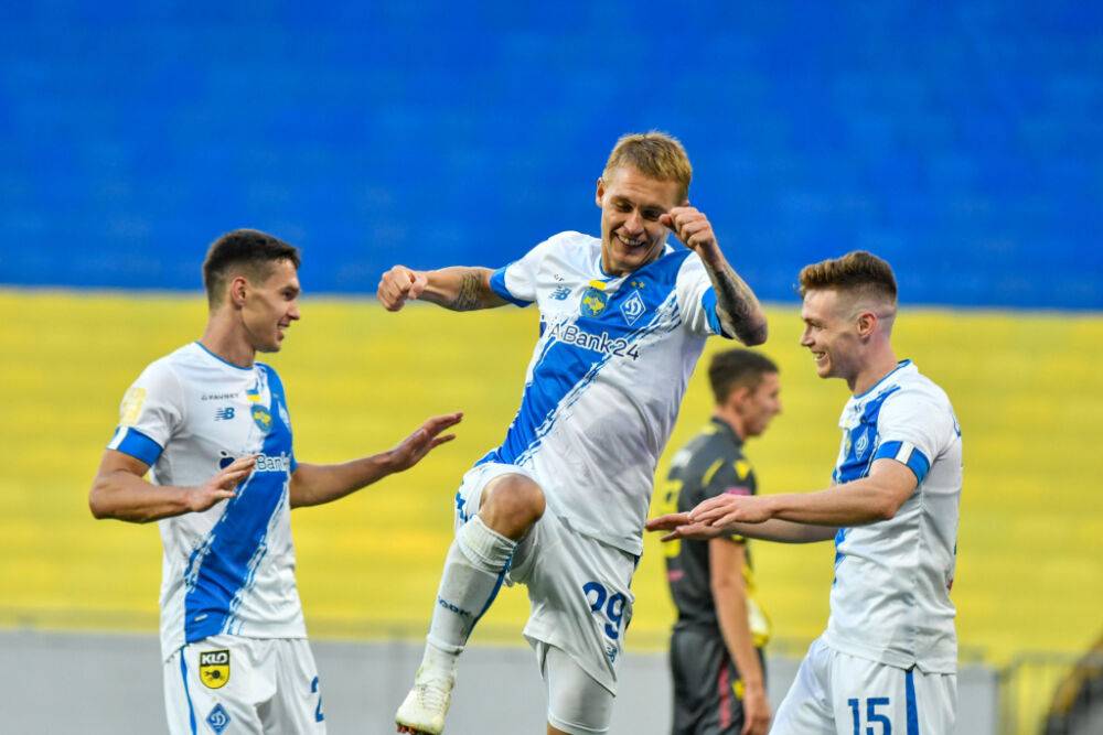Буяльский стал лучшим игроком Динамо в октябре