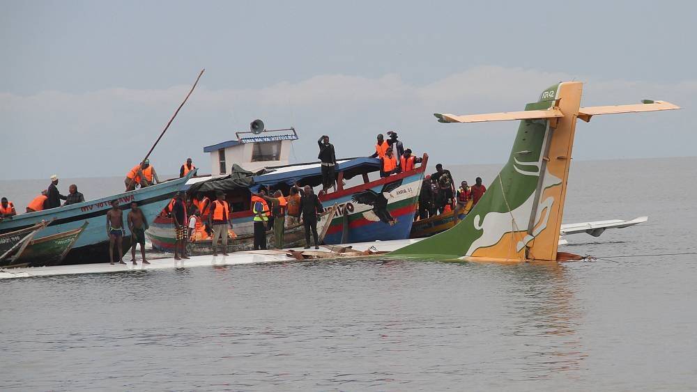 В озеро Виктория рухнул самолёт, есть жертвы