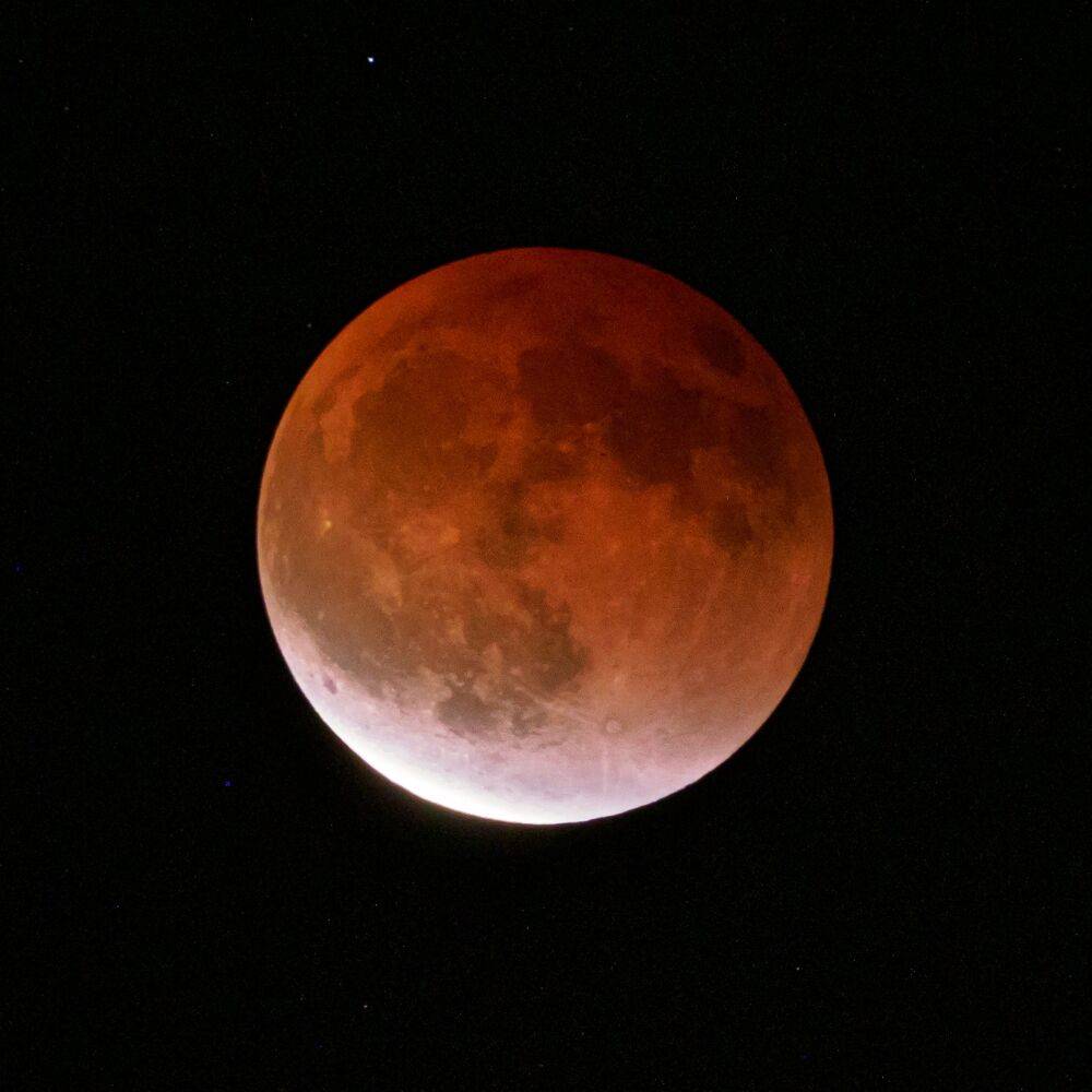 Кровавое лунное затмение ожидается 8 ноября