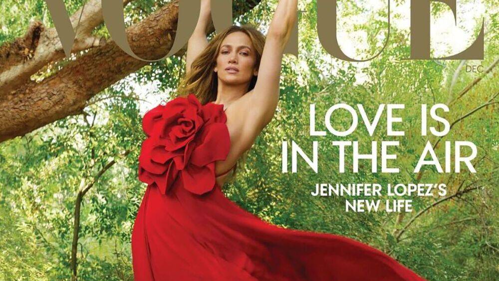 Дженнифер Лопес ошеломила сеть съемкой для глянца Vogue: эффектные кадры