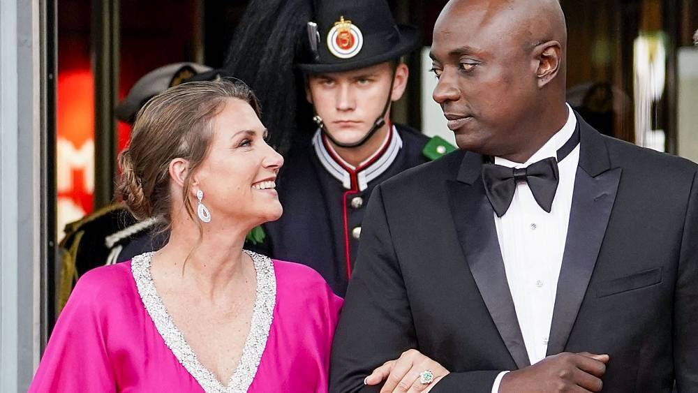 Норвежская принцесса отказалась от привилегий ради бизнеса с женихом-шаманом