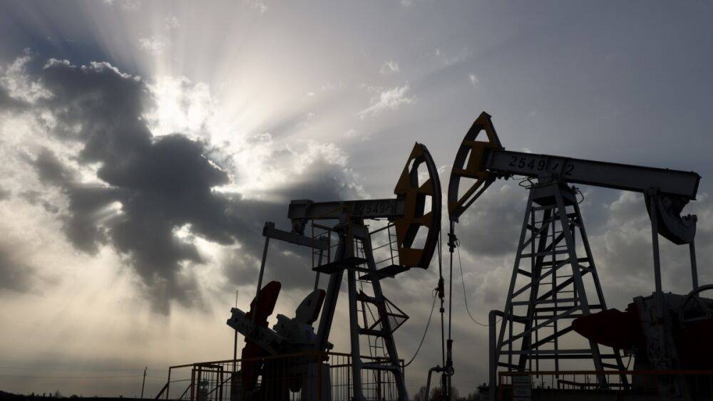 Послы стран ЕС близки к согласованию потолка цен на российскую нефть