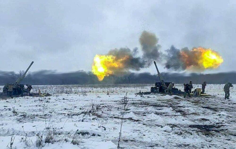 ЗСУ тримають оборону під Бахмутом, а у росіян вичерпався дух на півдні України: карти боїв