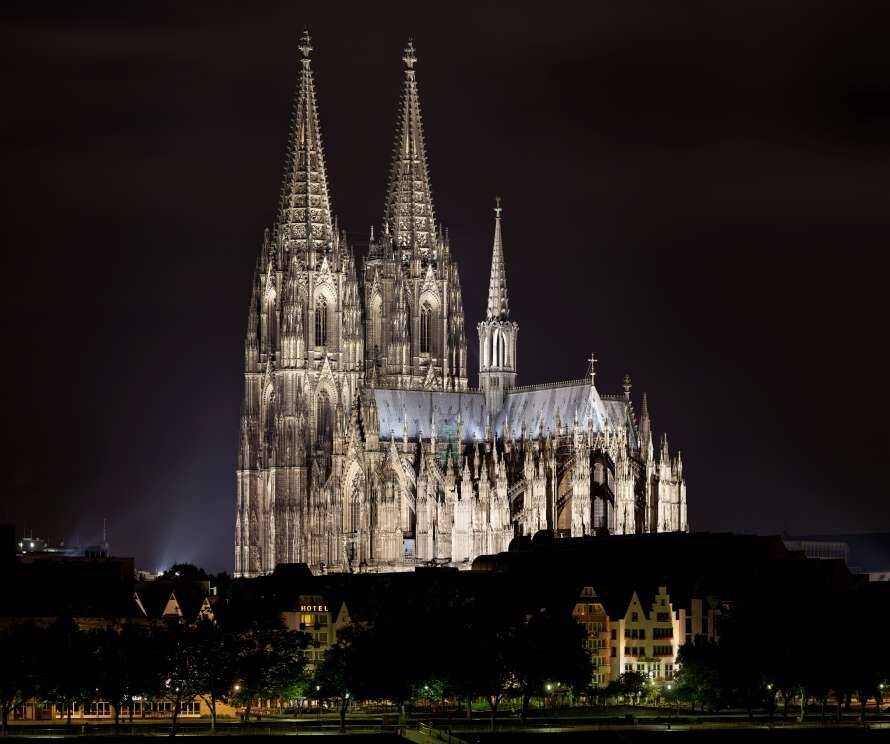 Центр католицизму в Німеччині вразив грандіозний скандал