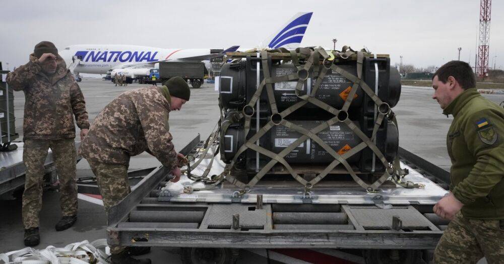 Байден может отправить американские войска в Украину: СМИ назвали причину