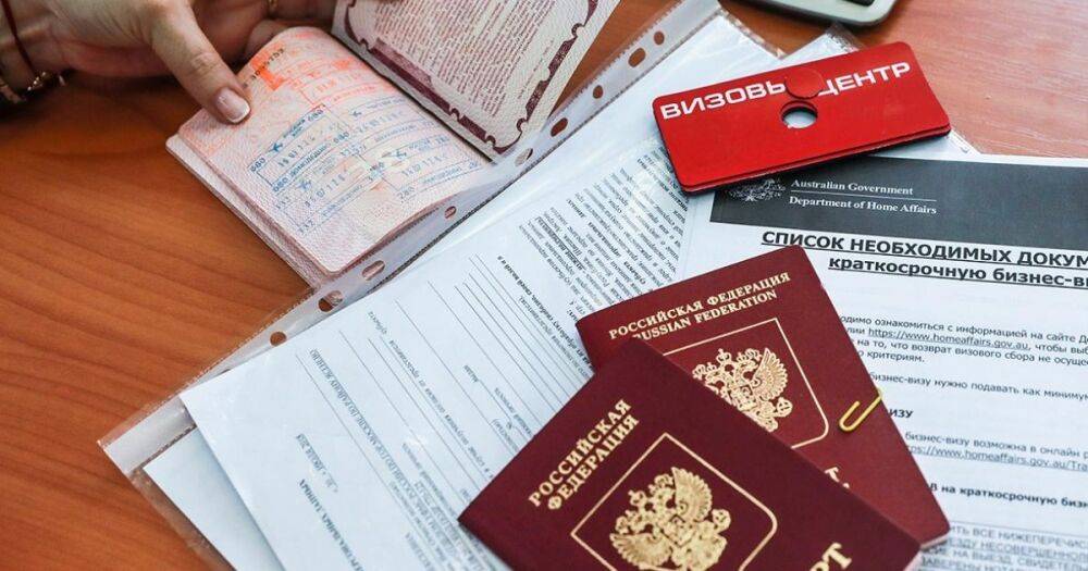 "В особых случаях": в Госпогранслужбе рассказали, сколько виз выдали гражданам РФ