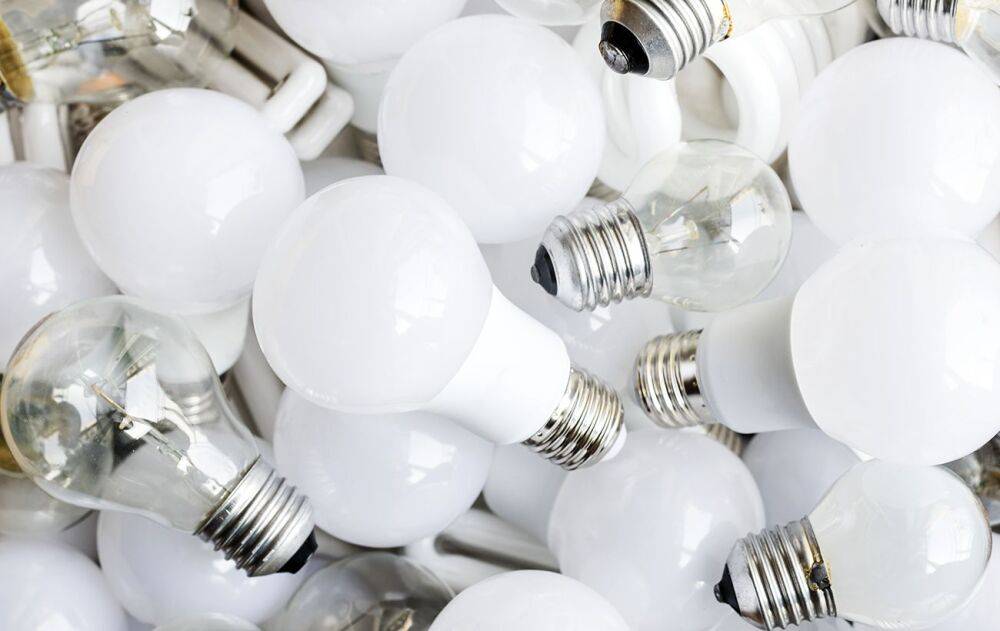 В Україні населенню замінять 50 млн старих ламп на світлодіодні. Безкоштовні та енергоощадні