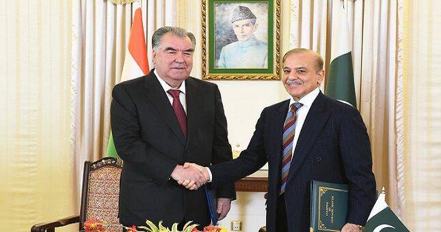 Эмомали Рахмон: Душанбе и Исламабад готовы сотрудничать по выходу Таджикистана к портам Пакистана