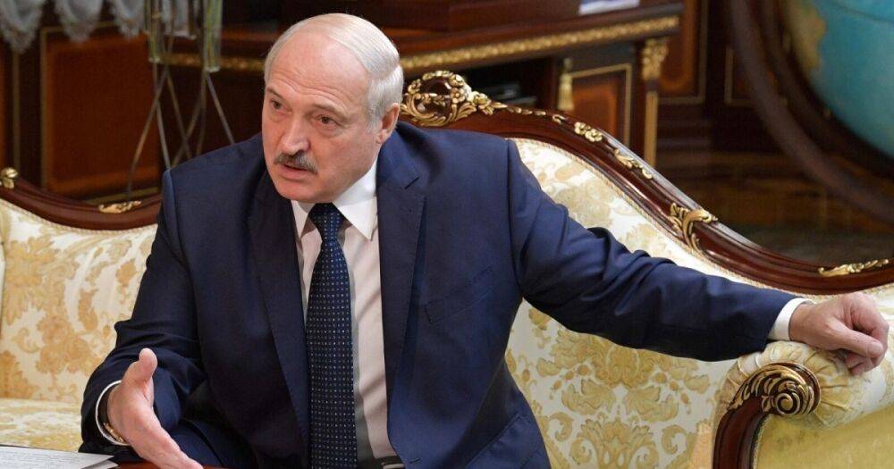 Деревянные медали: Лукашенко возмутился отсутствием Беларуси на ЧМ-2022 (видео)