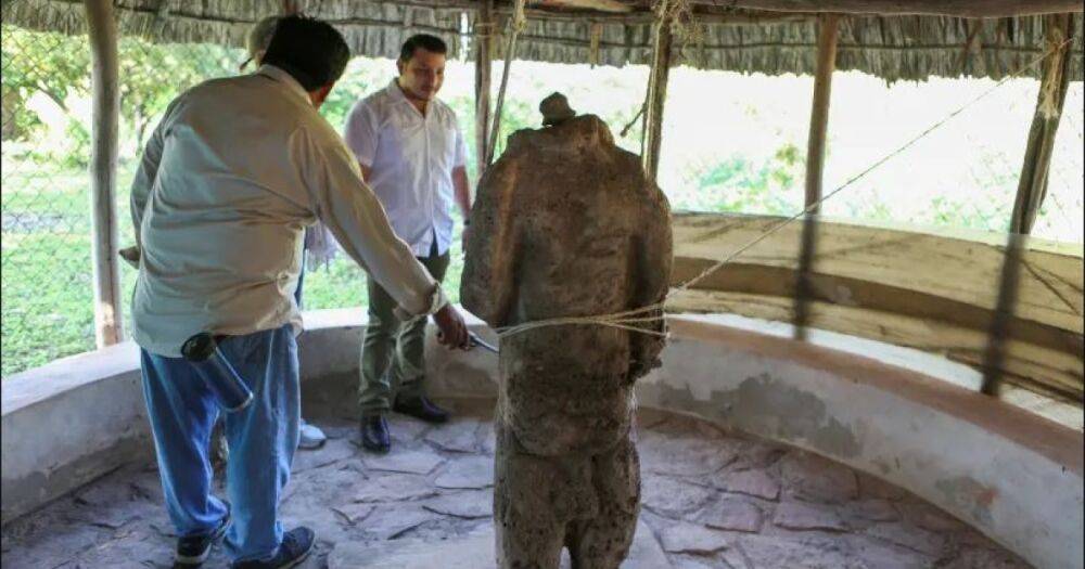 В древнем городе майя обнаружили статую обезглавленного воина (фото)