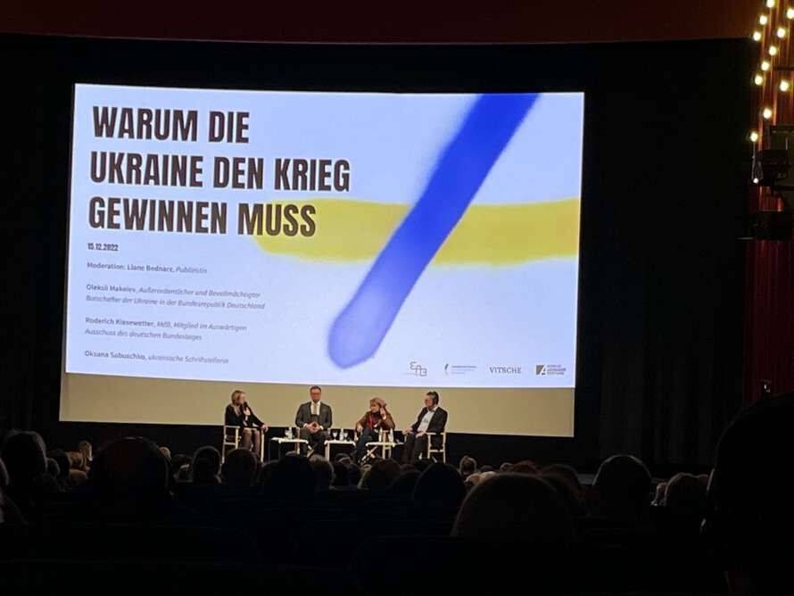 Замість "Аватару": жителі Берліна прийшли подивитися фільм про Україну