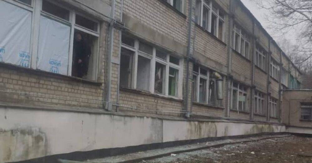 Россия обстреляла центр Херсона и больницу в Купянске: ранены (ФОТО)