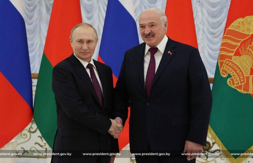 Лукашенко назвал укрепление белорусско-российских связей «естественной реакцией» на ситуацию в мире