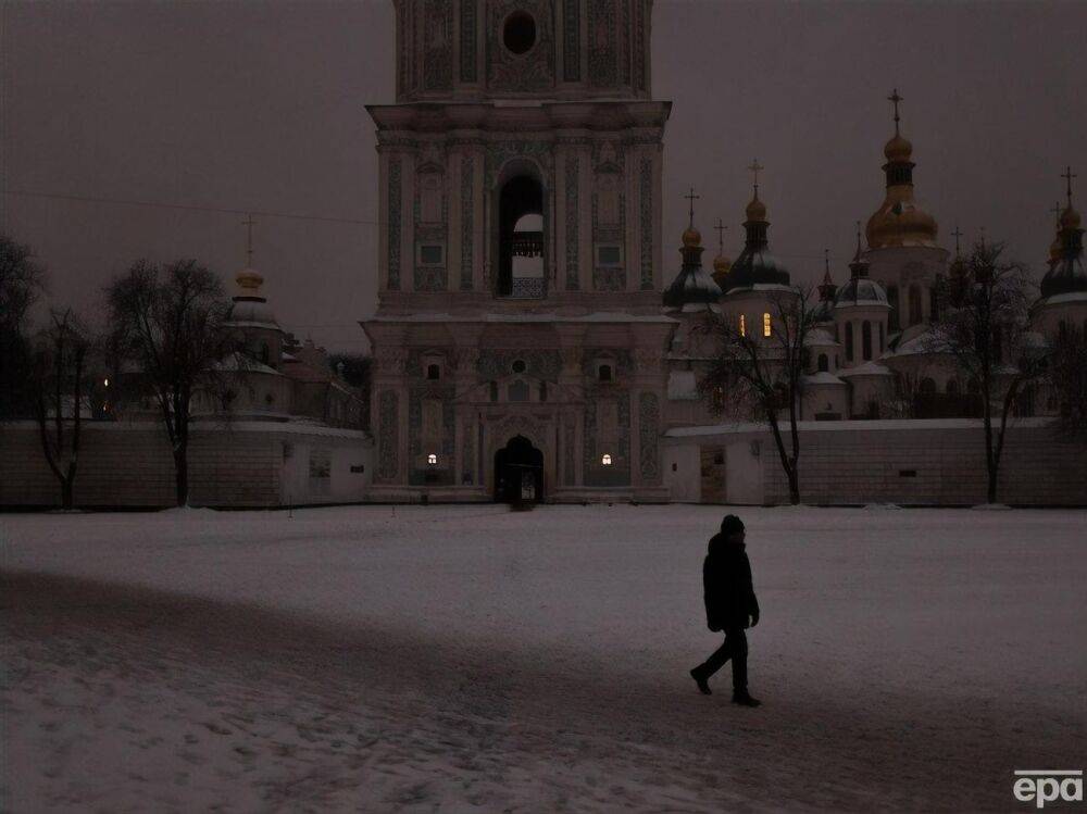 Бывшая глава МИД Австрии опубликовала в Twitter фото зимней Москвы, глава МИД Польши ответил ей снимками из Киева
