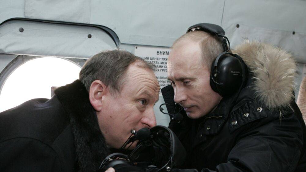 Путин призвал ФСБ выявлять предателей и диверсантов
