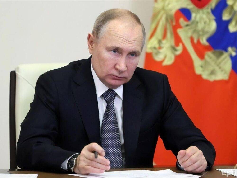 Шустер об отмене пресс-конференции Путина: А что он может сказать? Думаю, он не совсем знает, куда ведет Россию