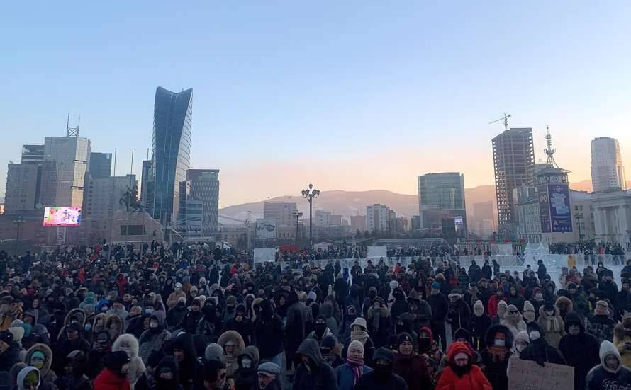 У сусідній із Росією країні не вщухають протести