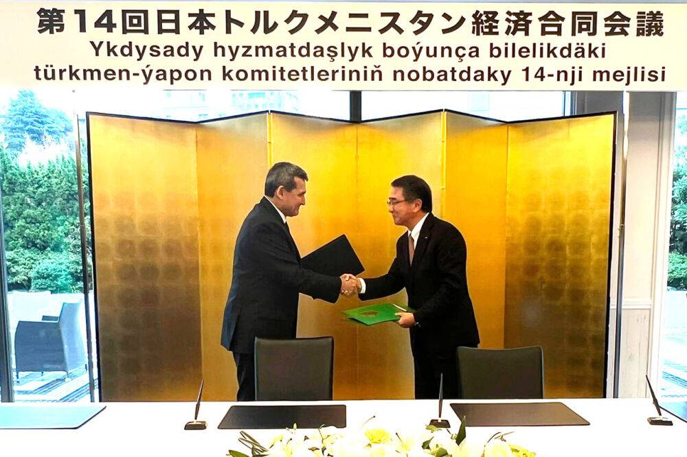 Делегация из Туркменистана обсуждает в Японии строительство новых заводов