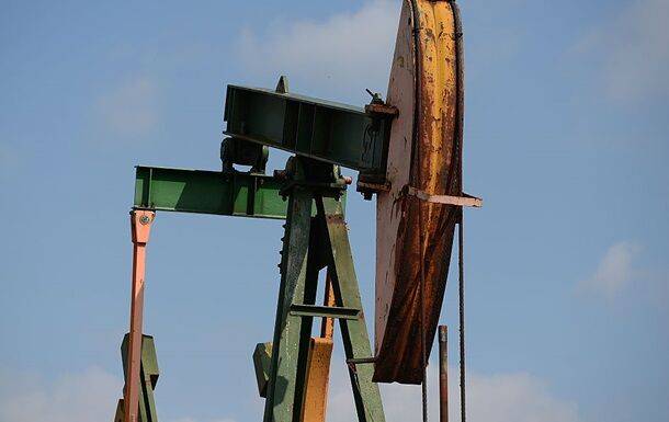 В РФ анонсировали сокращение добычи нефти