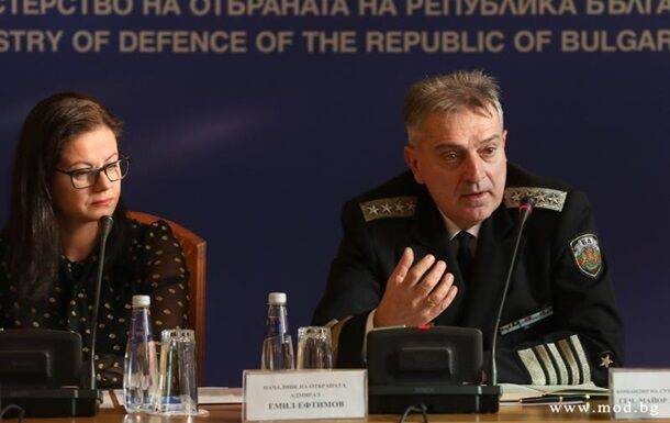 Болгария начала передачу военной помощи Украине