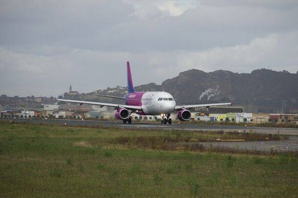 Авиакомпания Wizz Air предлагает долететь из Афин до Тель-Авива всего за 20 евро