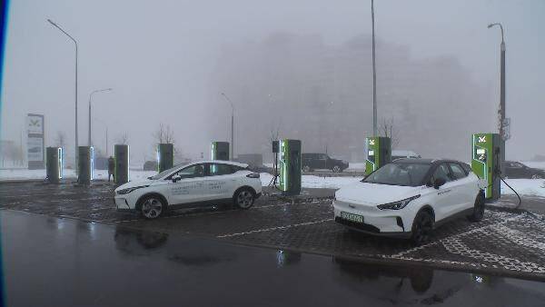 Станция сверхбыстрой зарядки открылась в Минске