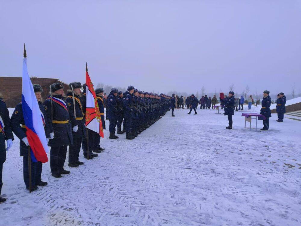 Новобранцы дивизии ПВО приняли присягу у Ржевского мемориала