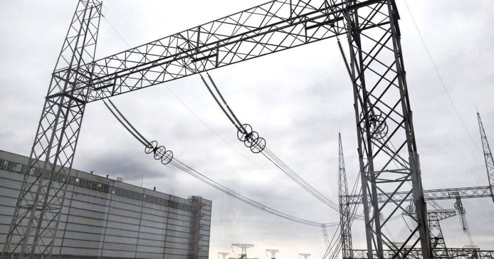 Будет быстрее: в Кабмине снизили стандарты строительства линий электропередач и подстанций (видео)