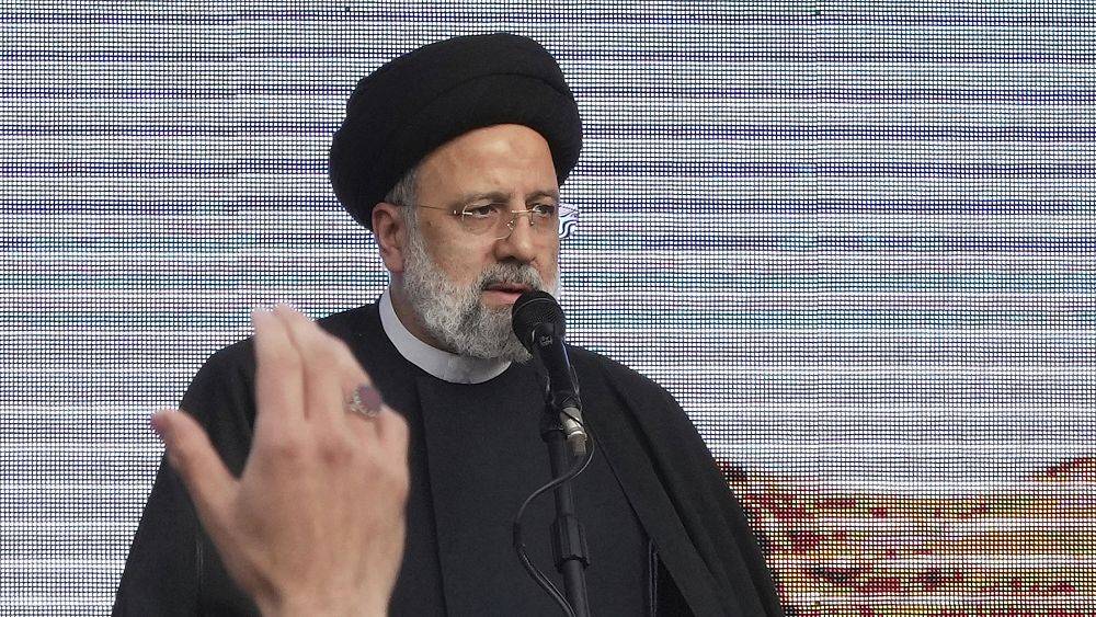 Эбрахим Раиси обвинил в организации массовых протестов в стране "врагов Ирана"