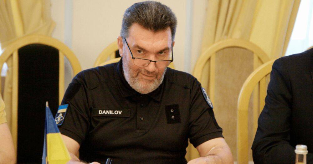 "Выпадение из реальности и информационный бред", — Данилов ответил Пескову