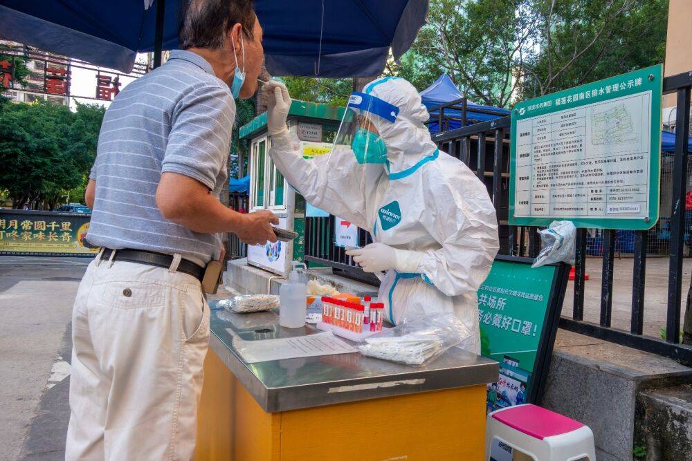 Начнем сначала? У китайских туристов начали требовать тесты на коронавирус