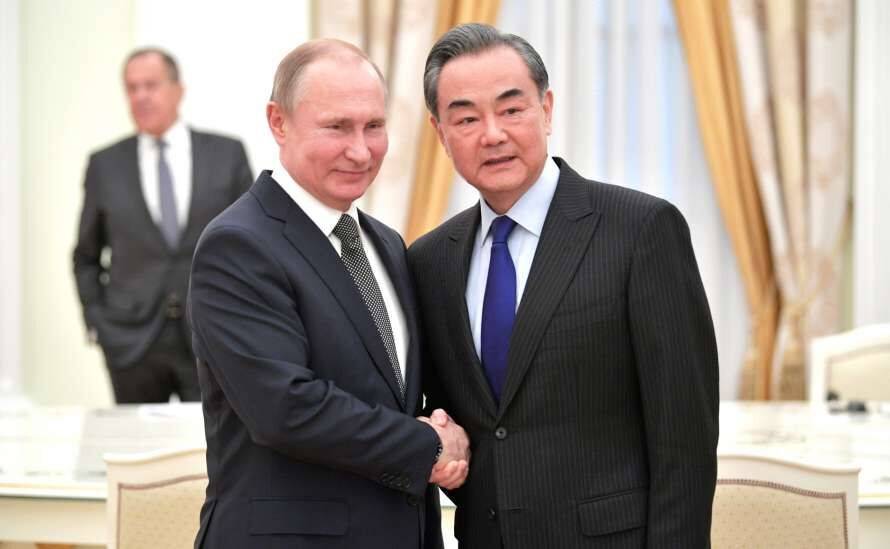 Глава МЗС Китаю: «Ми зміцнюватимемо співпрацю з Росією»