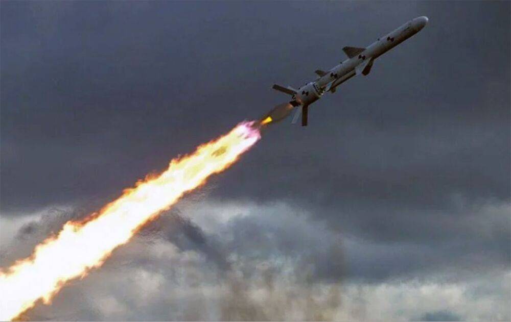 У повітряному просторі України 20 ракет, - Хмельницька ОВА