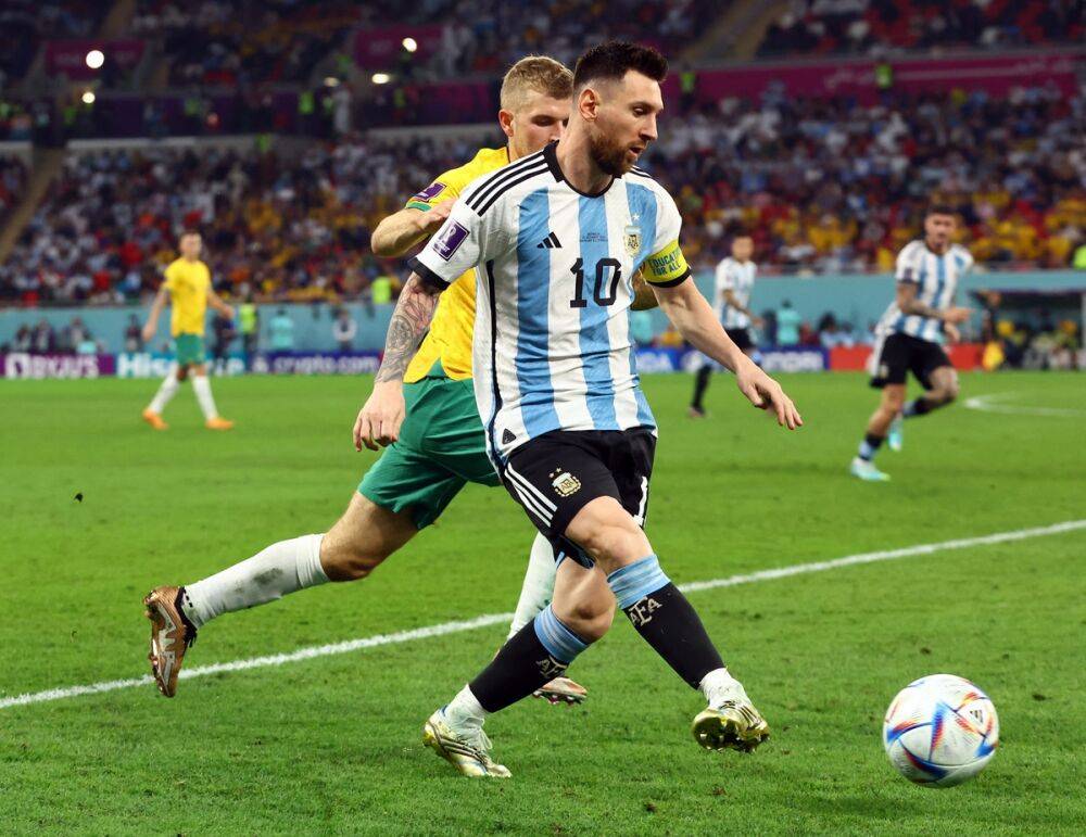 Команда Аргентины одержала победу над австралийцами в матче 1/8 финала Чемпионата мира