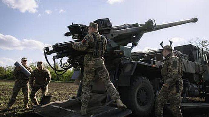 Артиллеристы поразили два пункта управления россиян на Луганщине